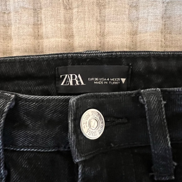 ZARA: straight leg black jeans [Size:4] - Picture 3 of 3
